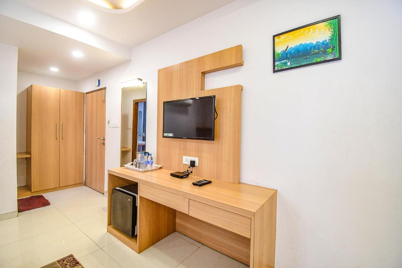 FabHotel Stay Inn International Kalkutta Exterior foto